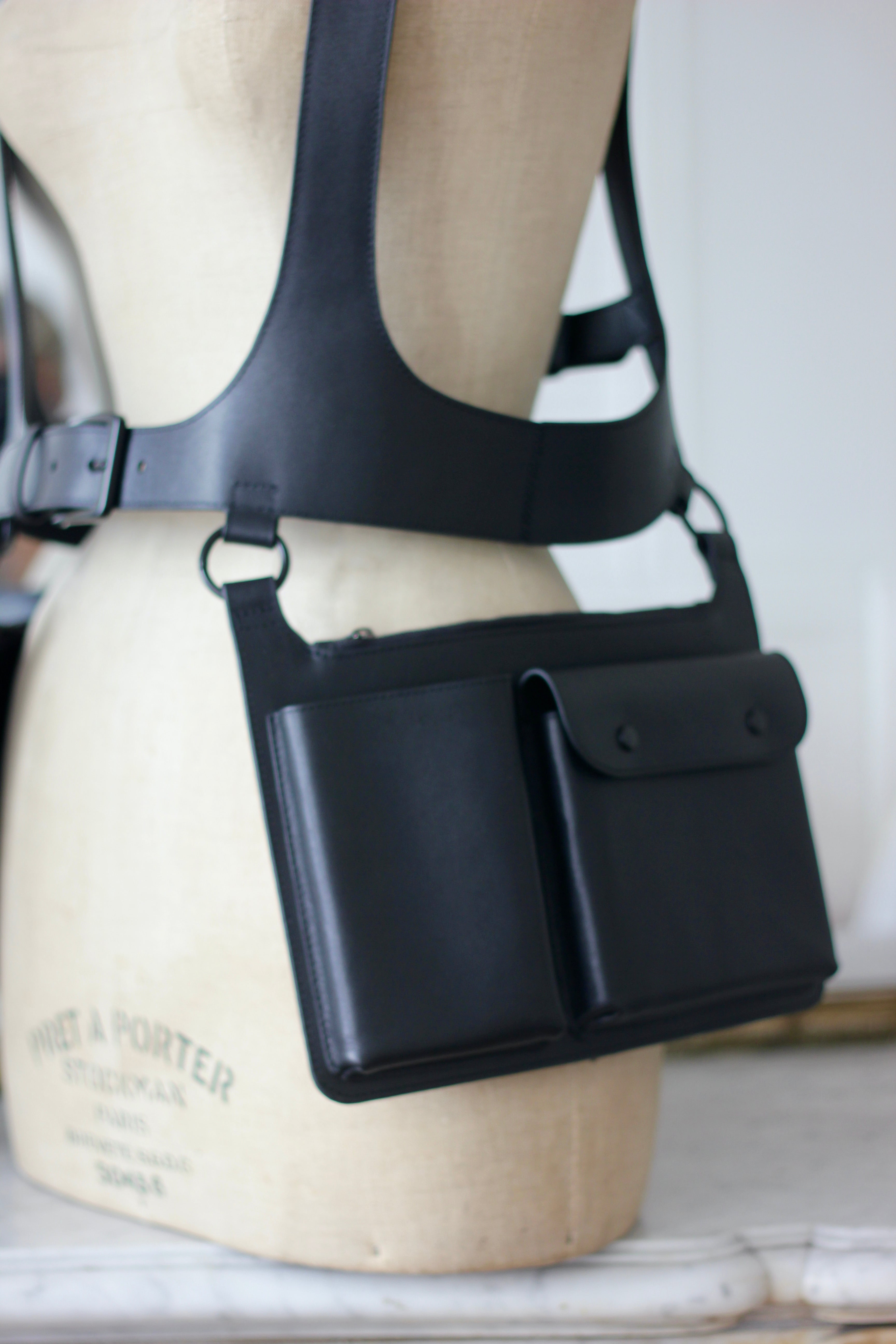 SIMONE - GILET ET POCHETTE - LD X BANDOLIER